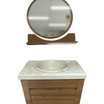 کابینت روشویی طرح چوب ۳۵×۵۰ با آینه گرد، جنس PVC ضدآب، طراحی مدرن برای سرویس بهداشتی کوچک