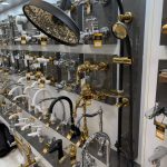 علم دوش حمام مدل خورشیدی رنگ مشکی طلایی بدنه فلزی مقاوم