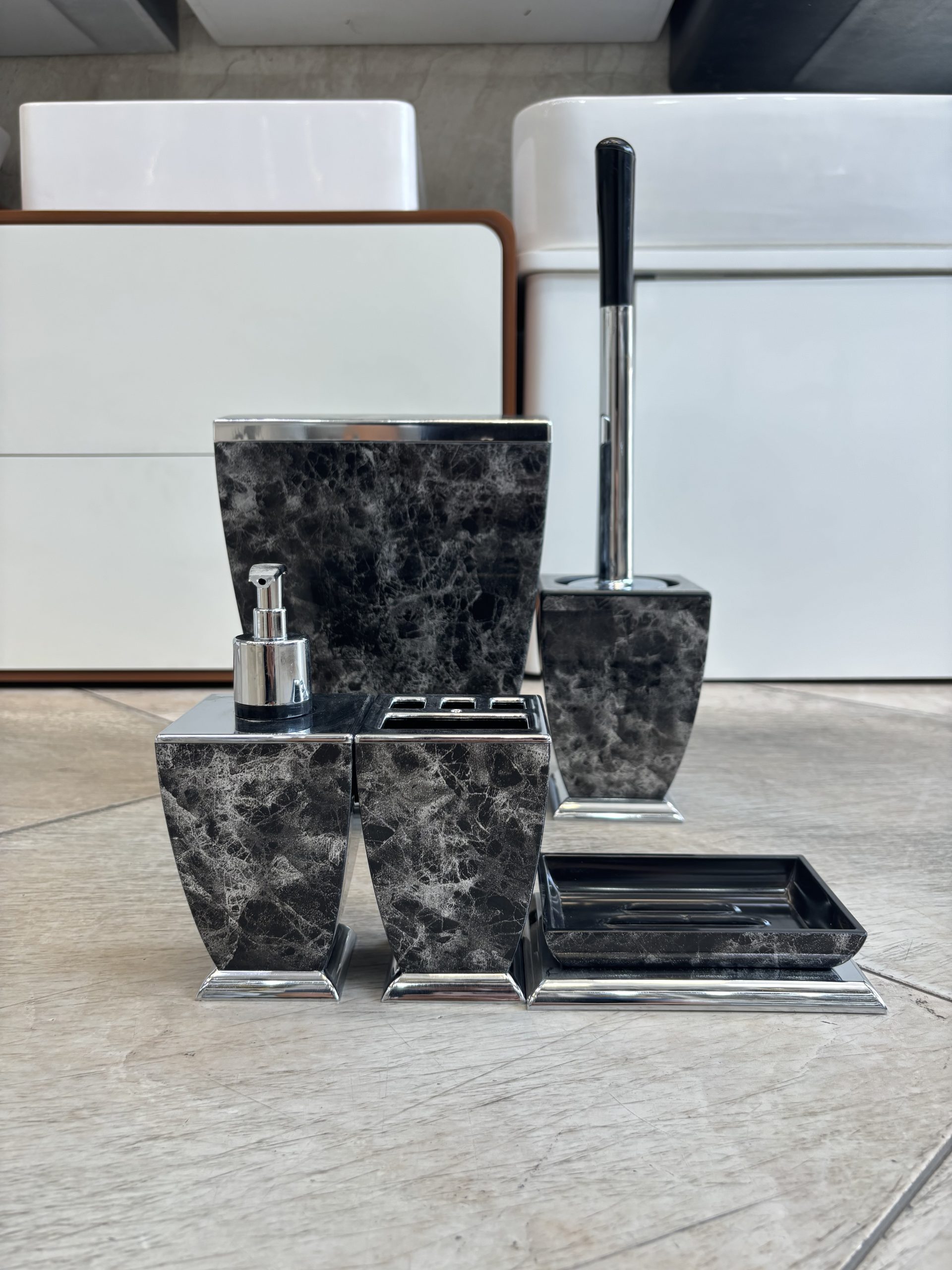 IMG_1361 ست سرویس بهداشتی 5 پارچه مشکی کروم هارمونی - Image 1