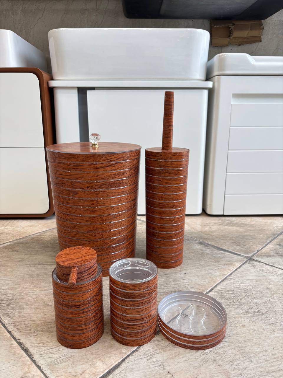 IMG_1703 ست سرویس بهداشتی 5 پارچه طرح چوب - Image 1