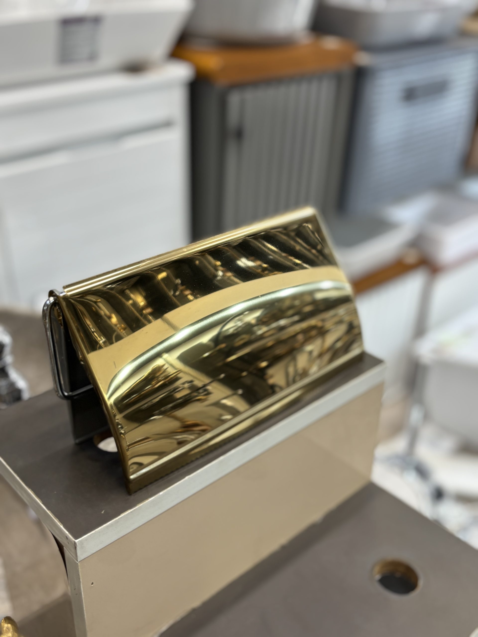 IMG_1771 جا دستمال حولهای بزرگ طلایی خرید قسطی - Image 1